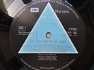 PINK FLOYD. A2 B2 Dark side of the moon. Solid blue triangle labels. GREAT COPY.