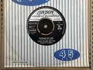 JAMES BROWN AND THE FAMOUS FLAMES - PRISONER OF LOVE London 9730